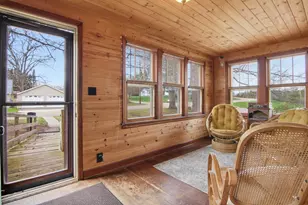908 Franklin St, Spooner, WI 54801 - Photo 3