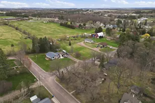 908 Franklin St, Spooner, WI 54801 - Photo 33