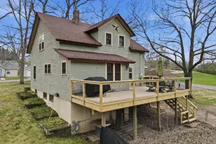 908 Franklin St, Spooner, WI 54801 - Photo 25