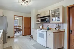 908 Franklin St, Spooner, WI 54801 - Photo 9