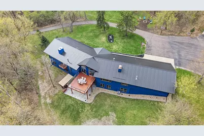 3015 Valleywood Drive SW, Rochester, MN 55902 - Photo 3
