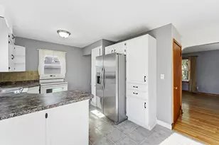 1006 10th Ave NW, Rochester, MN 55901 - Photo 3