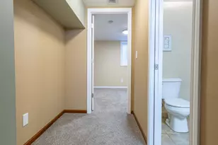 3681 Kenny Ln, White Bear Lake, MN 55110 - Photo 31