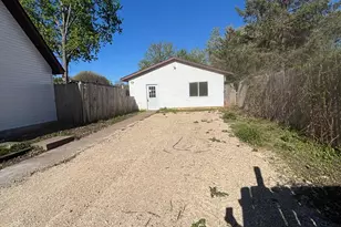 878 Washington St, Prescott, WI 54021 - Photo 5