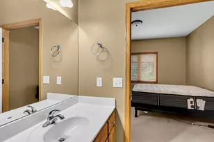 321 Summer Pl E, Maplewood, MN 55117 - Photo 19