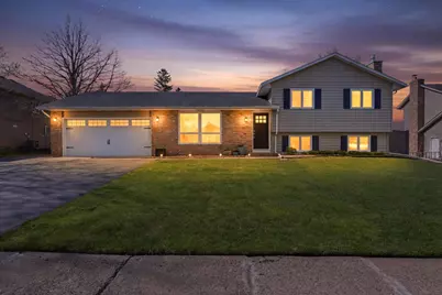 4770 142 Nd Street W, Apple Valley, MN 55124 - Photo 1