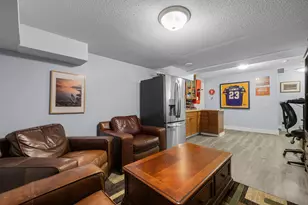 4042 Vincent Ave N, Minneapolis, MN 55412 - Photo 39