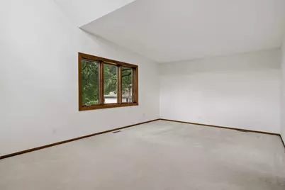 10300 27th Avenue N, Plymouth, MN 55441 - Photo 39