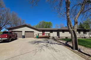 211 13th St, Heron Lake, MN 56137 - Photo 27