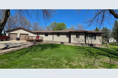 211 13th Street, Heron Lake, MN 56137 - Photo 1