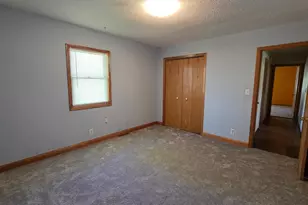 211 13th St, Heron Lake, MN 56137 - Photo 9