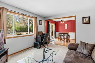 1387 Clarence Ct, Saint Paul, MN 55106 - Photo 9