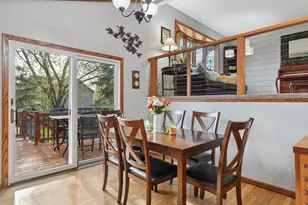 5870 Daniel Ct, Shoreview, MN 55126 - Photo 9
