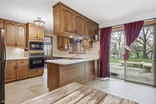 2932 N Plum Tree Circle, Menomonie, WI 54751 - Photo 11