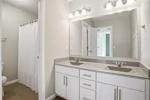 5581 Yucca Ln N, Plymouth, MN 55446 - Photo 21
