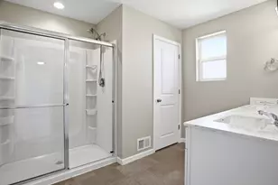 5581 Yucca Ln N, Plymouth, MN 55446 - Photo 15