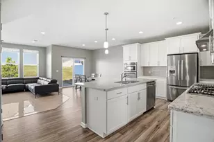 5581 Yucca Ln N, Plymouth, MN 55446 - Photo 5