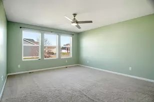 5581 Yucca Ln N, Plymouth, MN 55446 - Photo 13