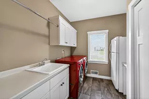 2074 Shannon Oaks Blvd NE, Rochester, MN 55906 - Photo 35