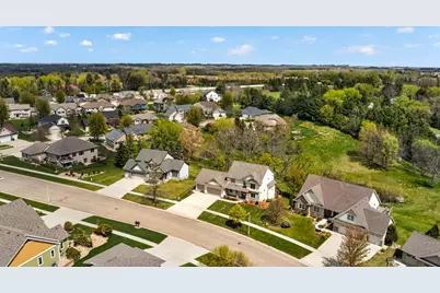 2074 Shannon Oaks Boulevard NE, Rochester, MN 55906 - Photo 45