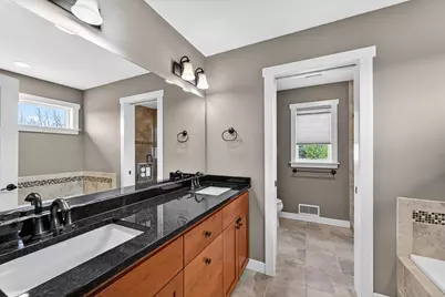 2074 Shannon Oaks Boulevard NE, Rochester, MN 55906 - Photo 21