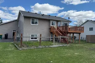 9207 Brunswick Ave N, Brooklyn Park, MN 55443 - Photo 3