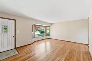 3821 4th Pl NW, Rochester, MN 55901 - Photo 3