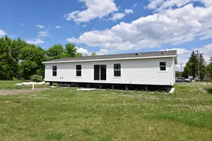 319 3rd Ave SW, Baudette, MN 56623 - Photo 3