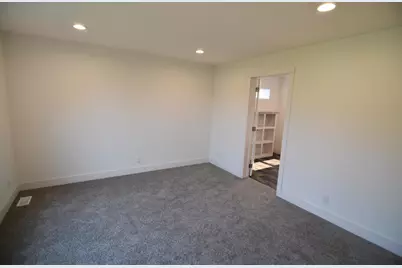 319 3rd Avenue SW, Baudette, MN 56623 - Photo 19