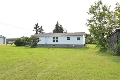 319 3rd Avenue SW, Baudette, MN 56623 - Photo 1