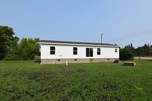 319 3rd Ave SW, Baudette, MN 56623 - Photo 1