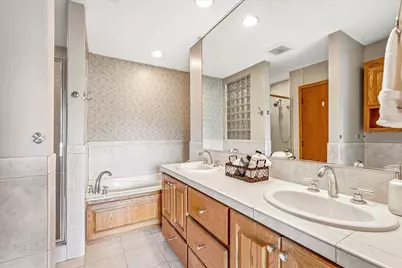 10247 Nottingham Trail, Eden Prairie, MN 55347 - Photo 35