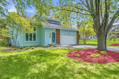 10247 Nottingham Trail, Eden Prairie, MN 55347 - Photo 3