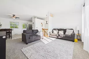 2210 Green Dr, Faribault, MN 55021 - Photo 7