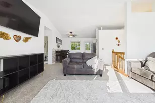 2210 Green Dr, Faribault, MN 55021 - Photo 9