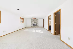 2210 Green Dr, Faribault, MN 55021 - Photo 23