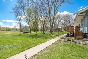 502 Vine Ave W, Montgomery, MN 56069 - Photo 45