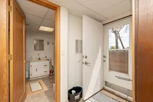 502 Vine Ave W, Montgomery, MN 56069 - Photo 29