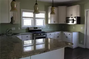 2506 7th Ave E, North Saint Paul, MN 55109 - Photo 3