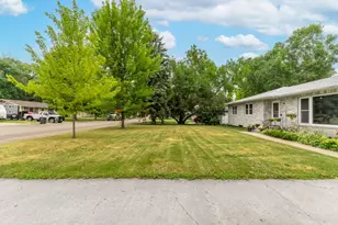 714 10th St, Hawley, MN 56549 - Photo 3
