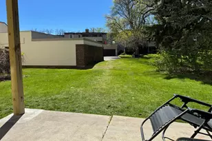 10750 Rockford Rd, Plymouth, MN 55442 - Photo 23