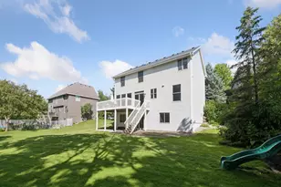 2719 Longacres Dr, Chanhassen, MN 55317 - Photo 63