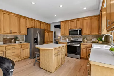 2719 Longacres Drive, Chanhassen, MN 55317 - Photo 25