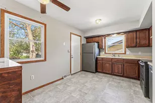 11 1/2 8th Ave NW, Kasson, MN 55944 - Photo 3