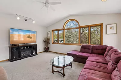 6766 Cottonwood Lane N, Maple Grove, MN 55369 - Photo 19