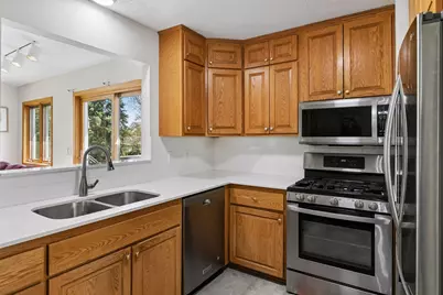 6766 Cottonwood Lane N, Maple Grove, MN 55369 - Photo 15