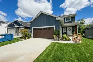 981 45th Ave NE, Saint Cloud, MN 56304 - Photo 3
