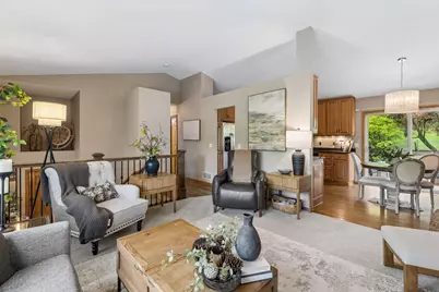 589 McKnight Road S, Saint Paul, MN 55119 - Photo 7