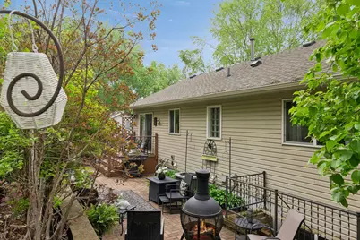 589 McKnight Road S, Saint Paul, MN 55119 - Photo 41