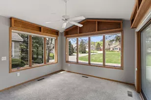 962 Stratford Ln W, Burnsville, MN 55337 - Photo 25